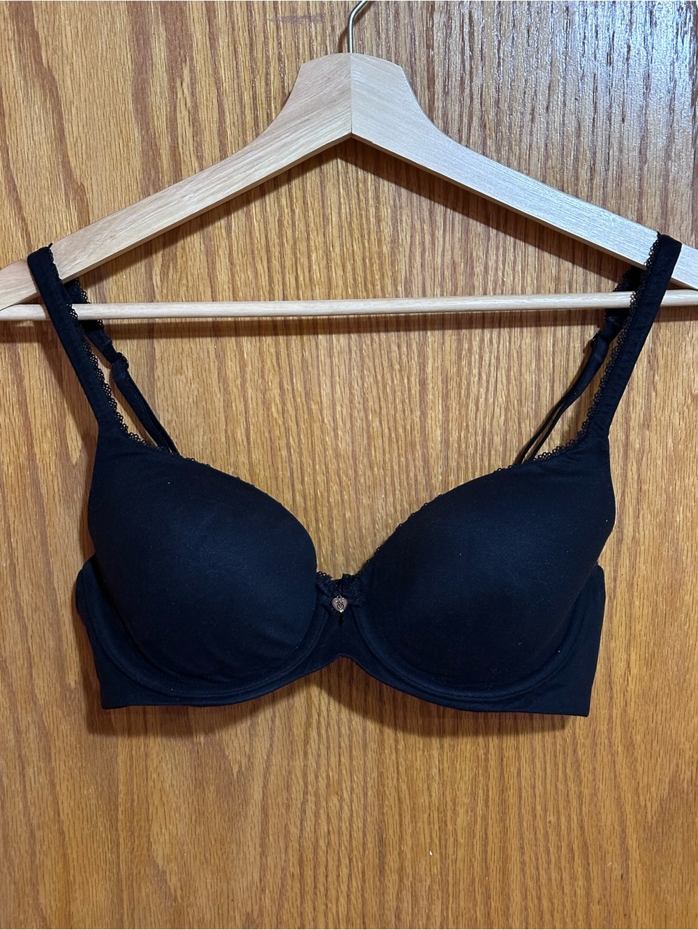 Victoria's Secret lined Demi sz 34C Black Padded Underwire‎ Bra